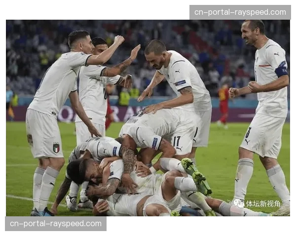 现场通讯：蒙扎左路持续施压，恩波利防线对传中球解围不力